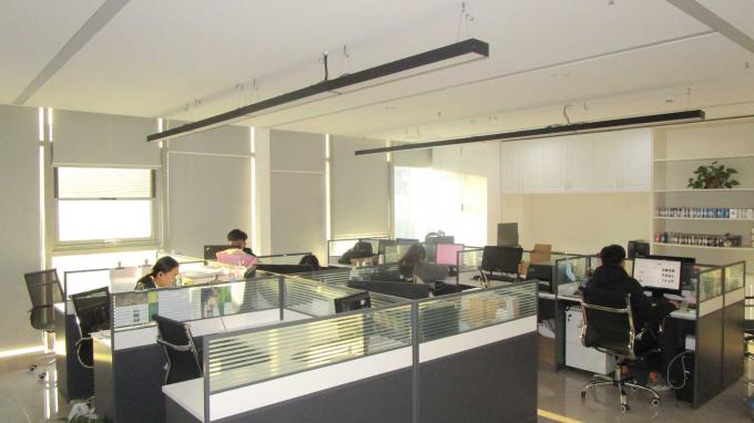 Máy in nhãn mã vạch để bàn 384dpi Máy in hóa đơn nhiệt 80mm màu trắng 9